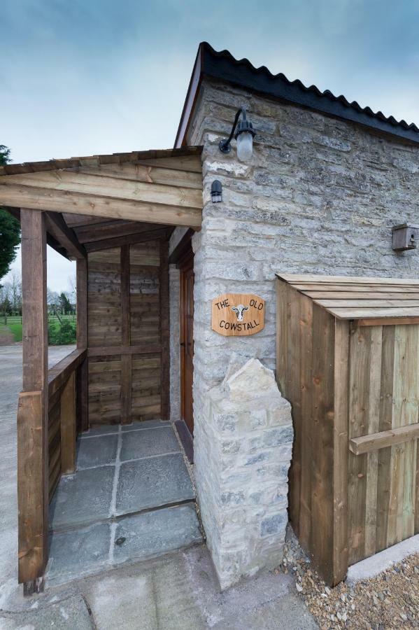 The Old Cowstall Somerton  Exterior photo